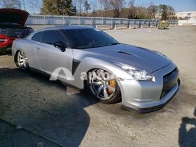 2009 Nissan GT-R #4