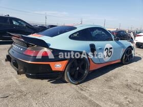 2001 Porsche 911 #3
